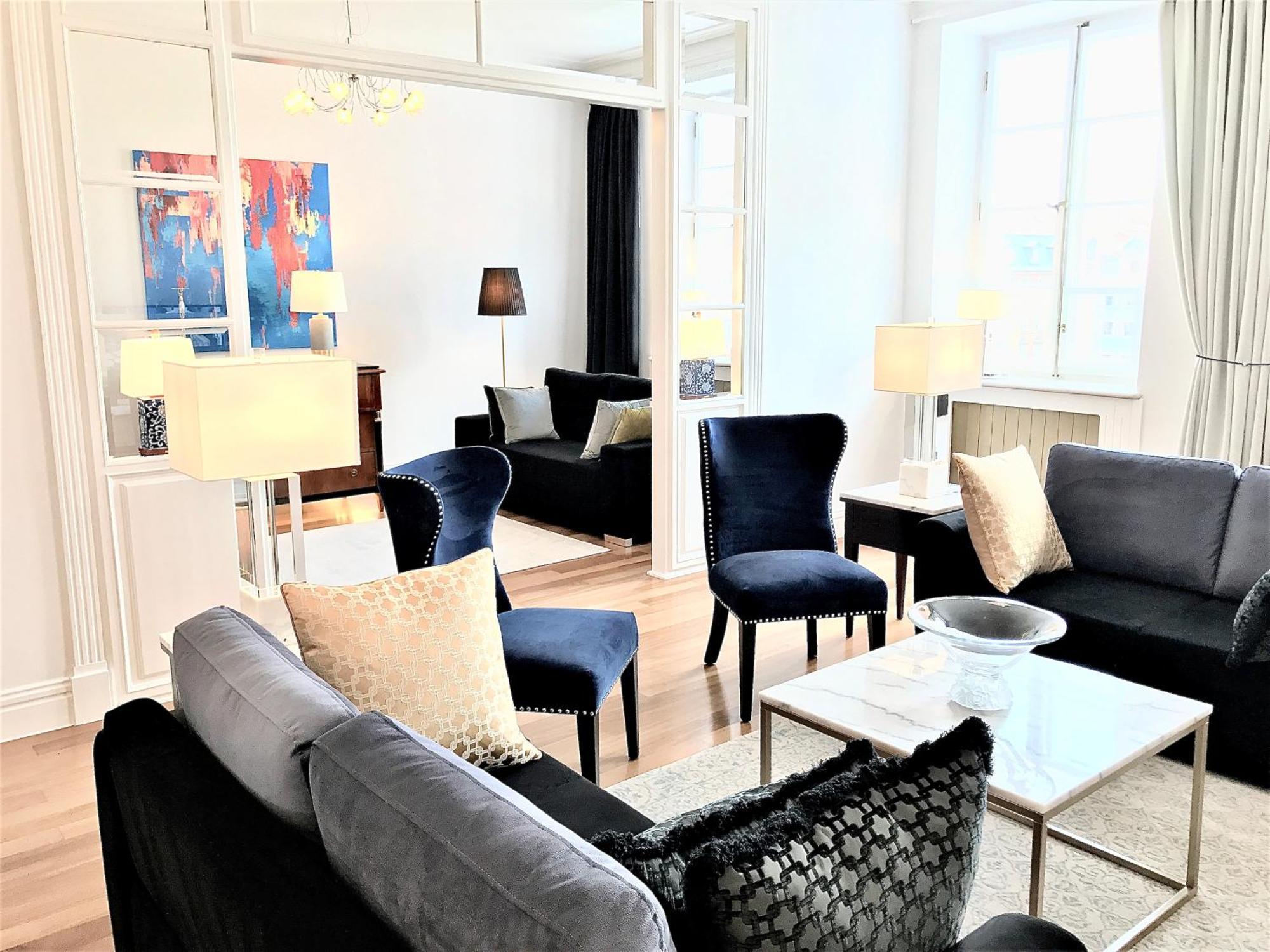 Mondrian Luxury Suites & Apartments Market Square IV Warsaw Room photo